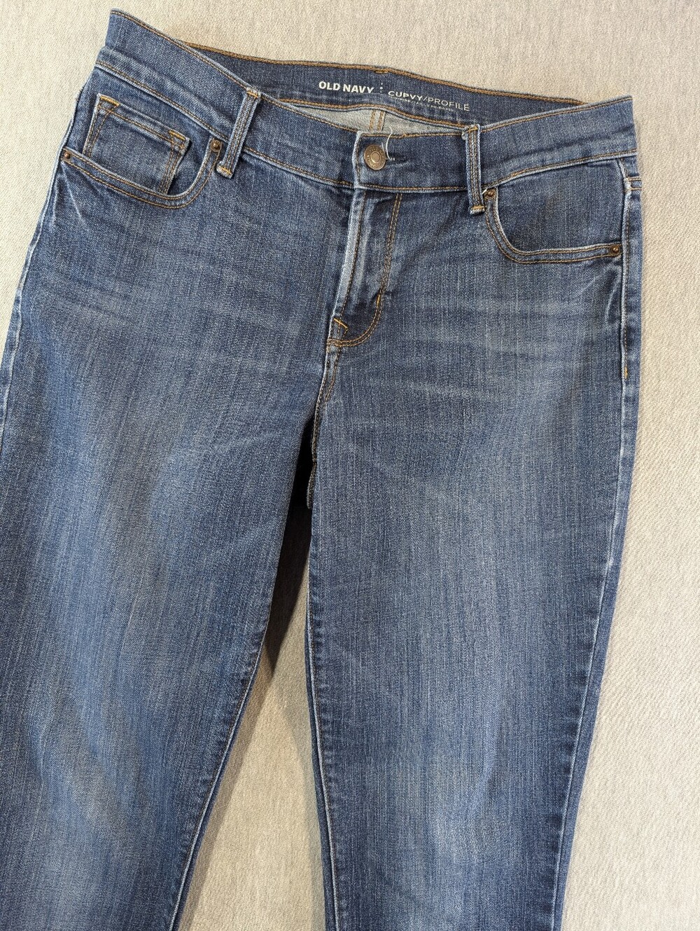 Old Navy Curvy Mid-Rise Jeans Women's 4 Regular Blue With Light Fading